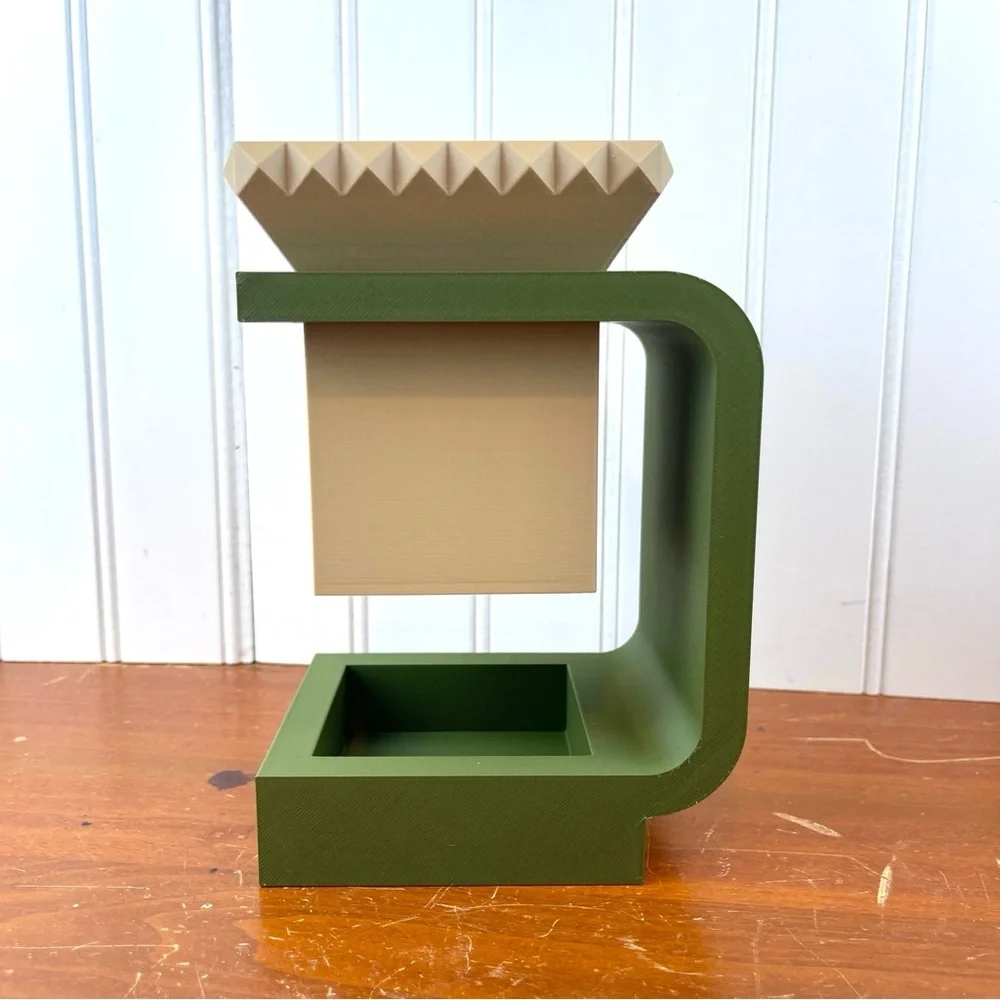 The Daka Planter, Planter with Stand, Indoor Flower Pot, Succulent